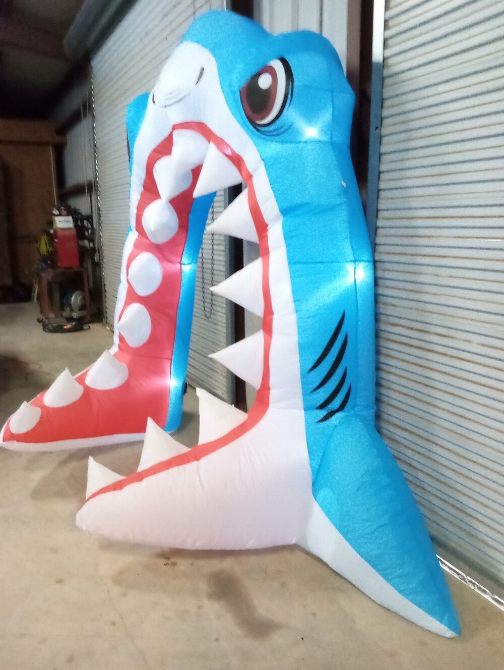 New, Shark 🦈 Arch Inflatable - Picture 5 of 5